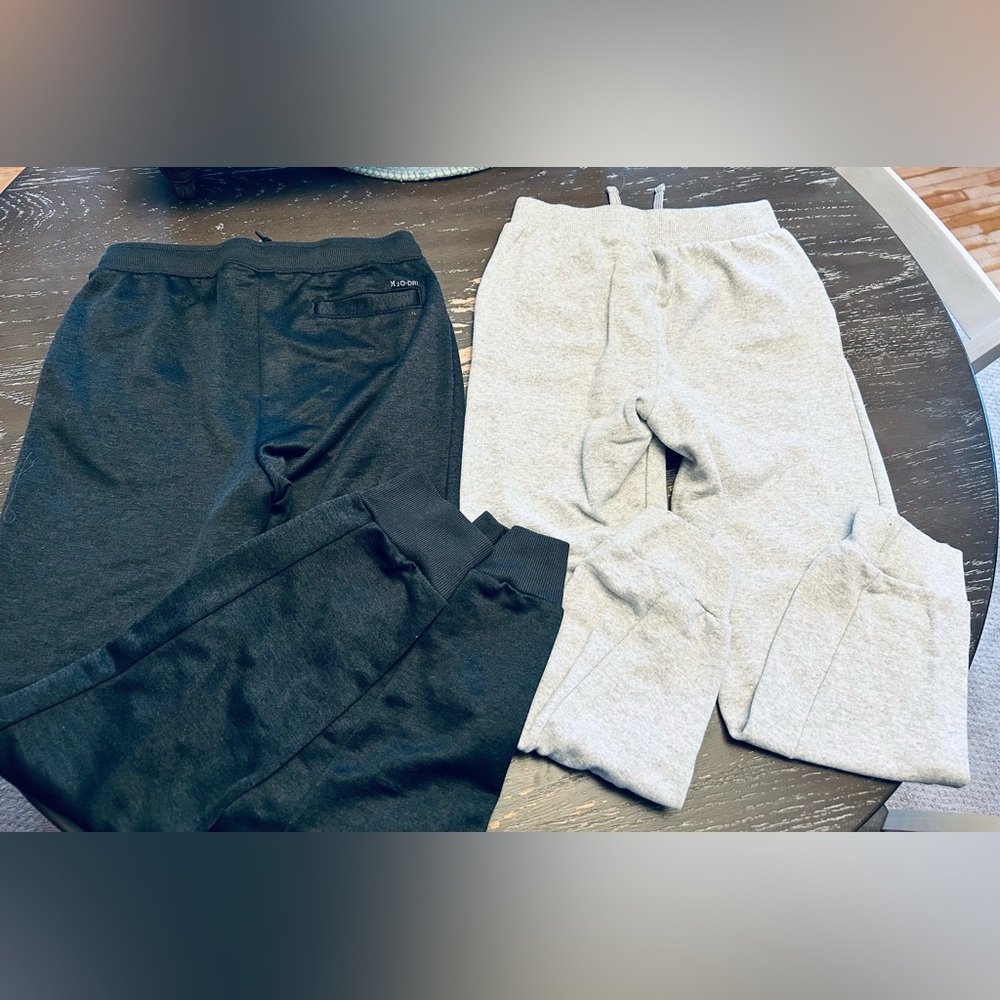 4 pair of boys size Large sweats plus a bonus 5th pair with a small hole. - Picture 5 of 10
